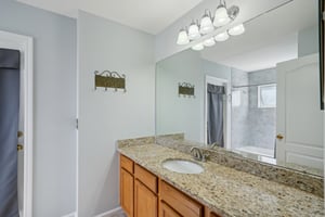 Riva Ridge Dr-1605-055.jpg