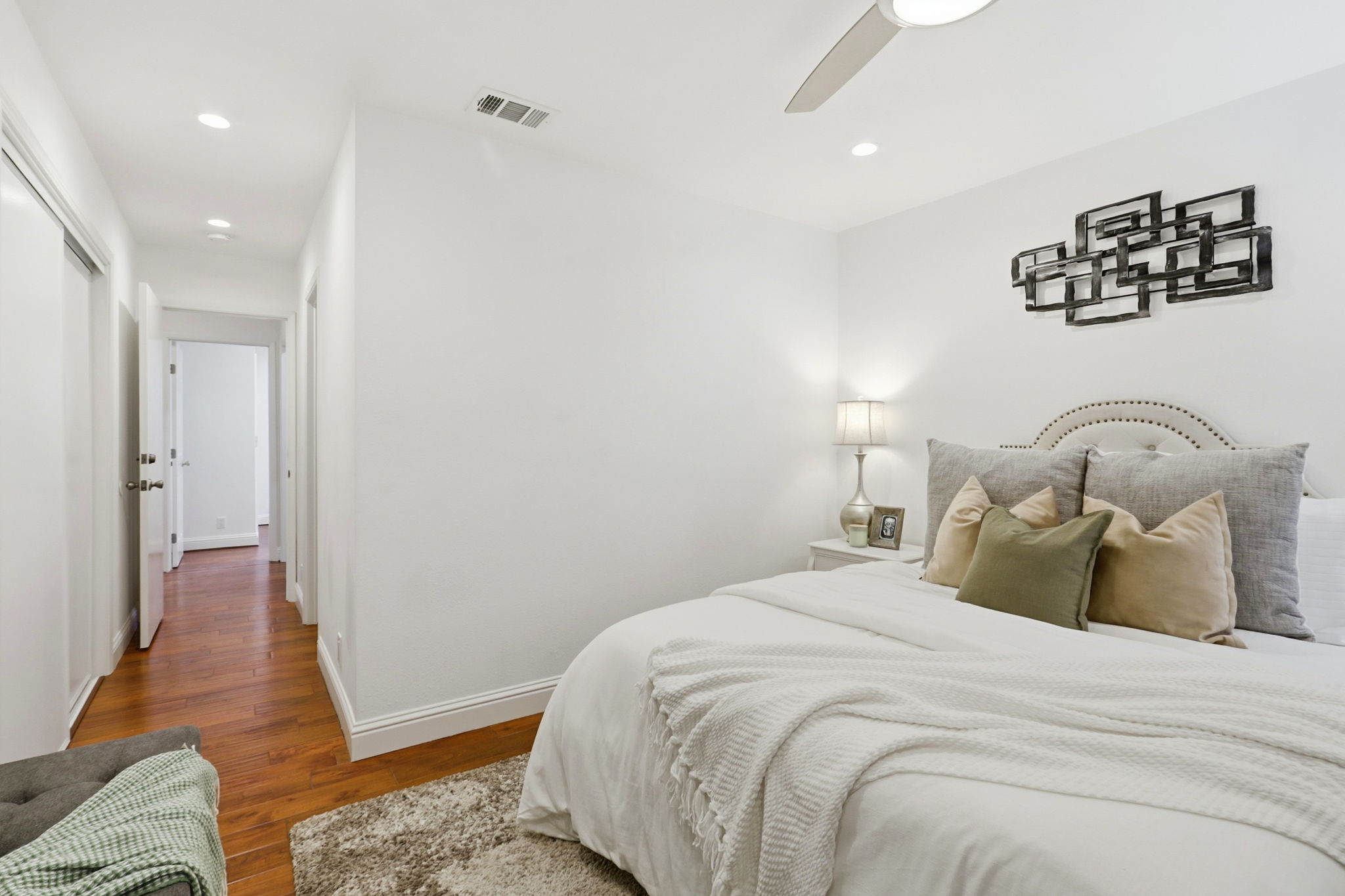 027_F8_5341 Larch Grove Pl