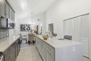 012_F8_5341 Larch Grove Pl