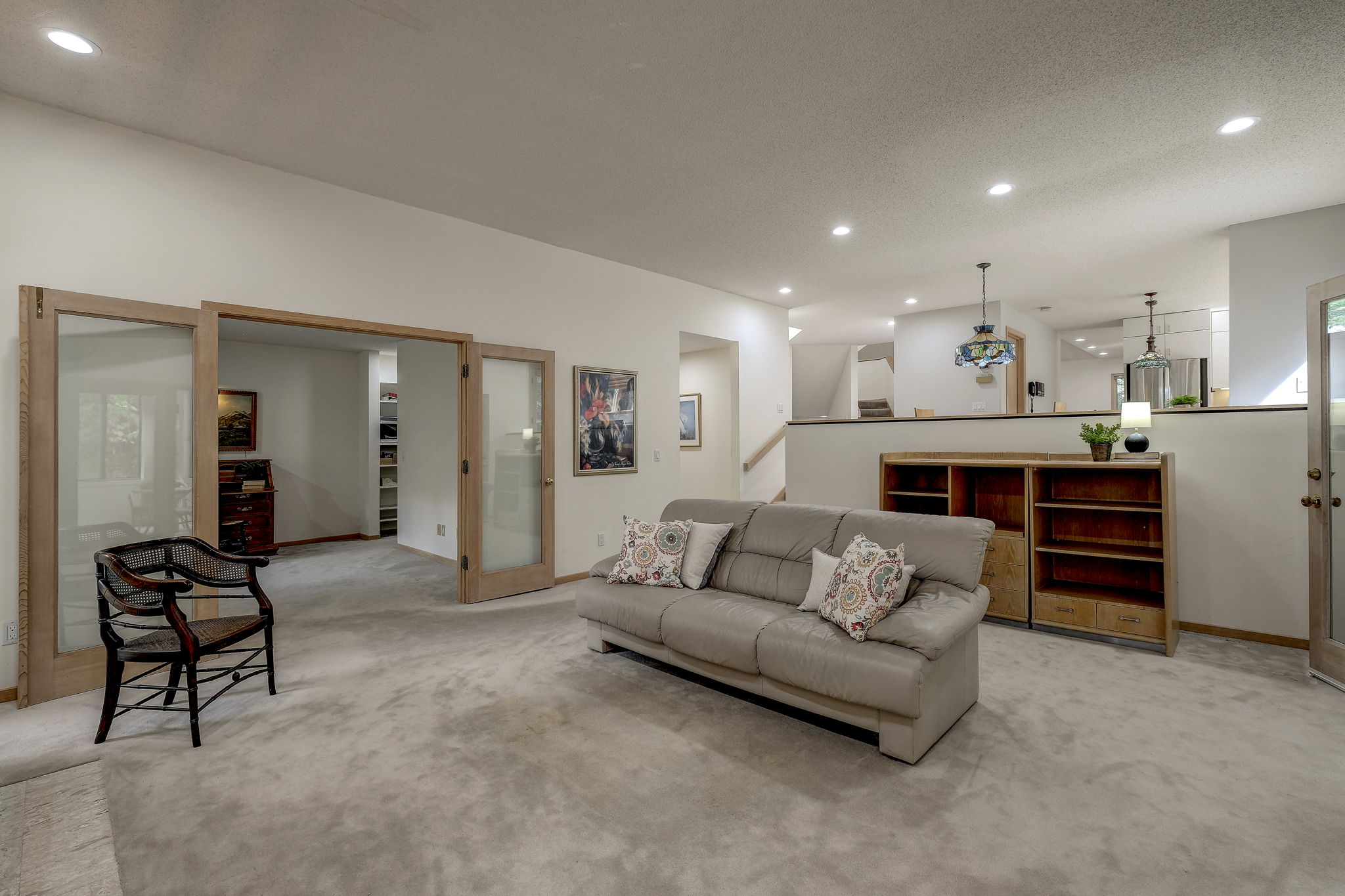 15 Family room