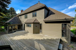 26 Back exterior