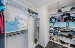 Master Closet 1b