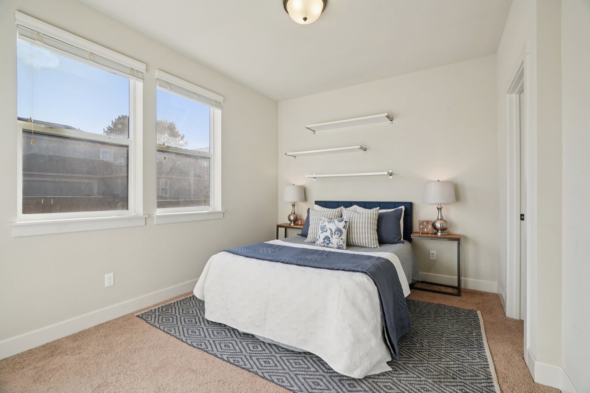 SE Thornapple St-L2110-024.jpg