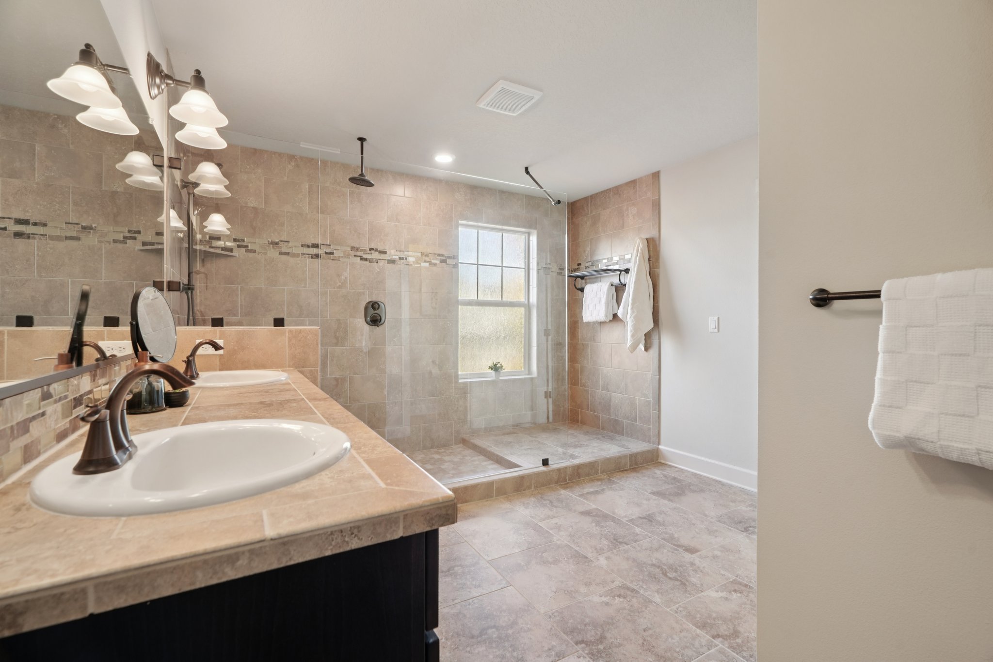 SE Thornapple St-L2110-037.jpg