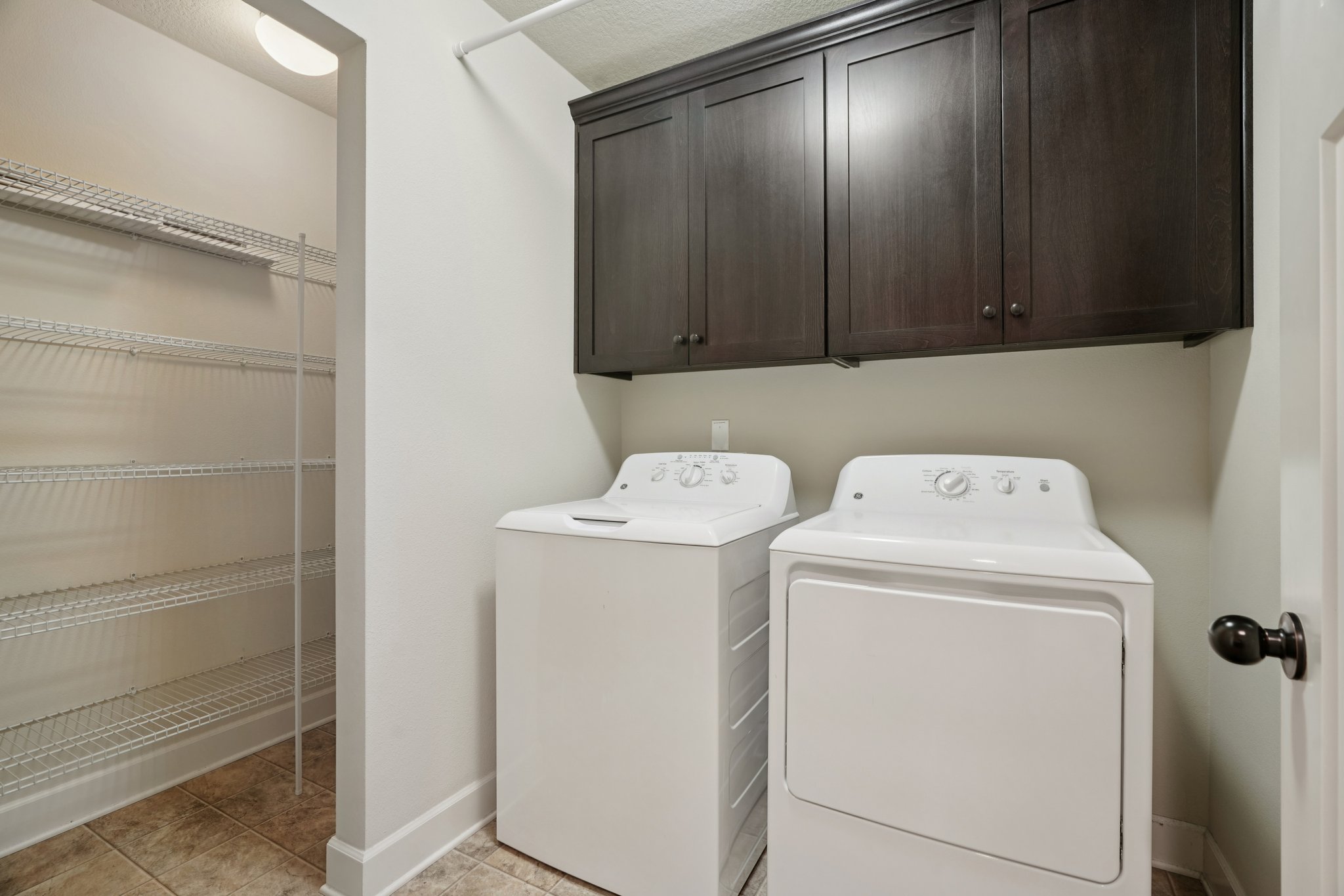 SE Thornapple St-L2110-040.jpg