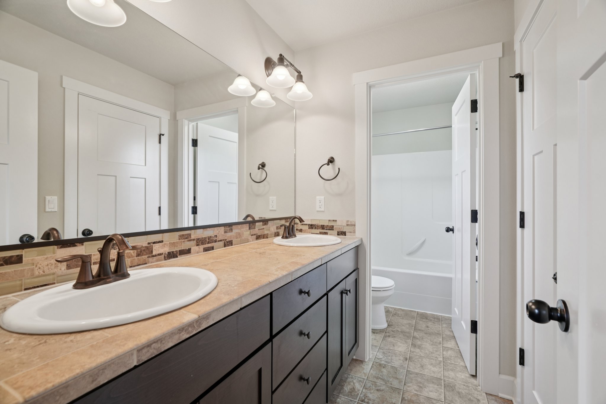 SE Thornapple St-L2110-041.jpg