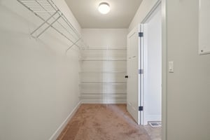 SE Thornapple St-L2110-030.jpg