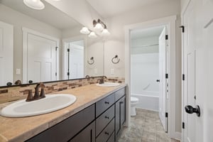 SE Thornapple St-L2110-041.jpg