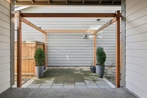 SE Thornapple St-L2110-044.jpg