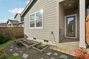 SE Thornapple St-L2110-048.jpg