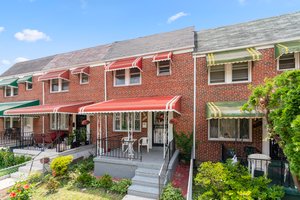 04. Front of house.jpg