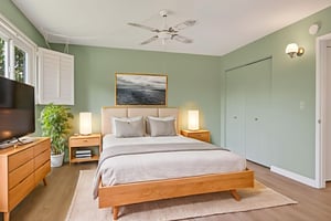 022_UpmarketMedia-5348Que-4 virtually staged.jpeg