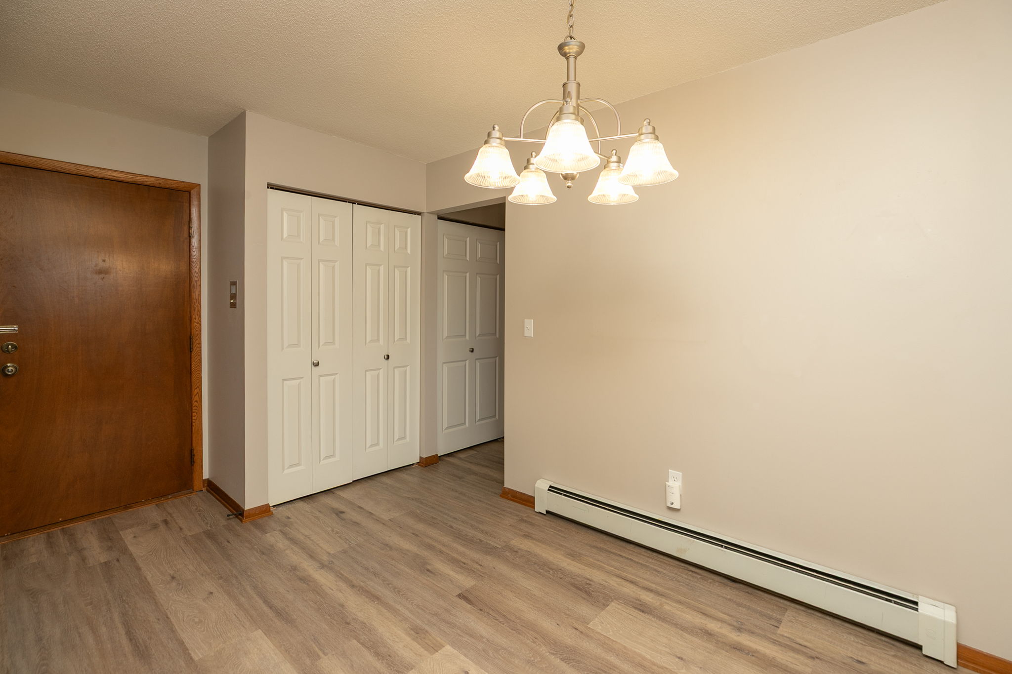 08-Dining Room