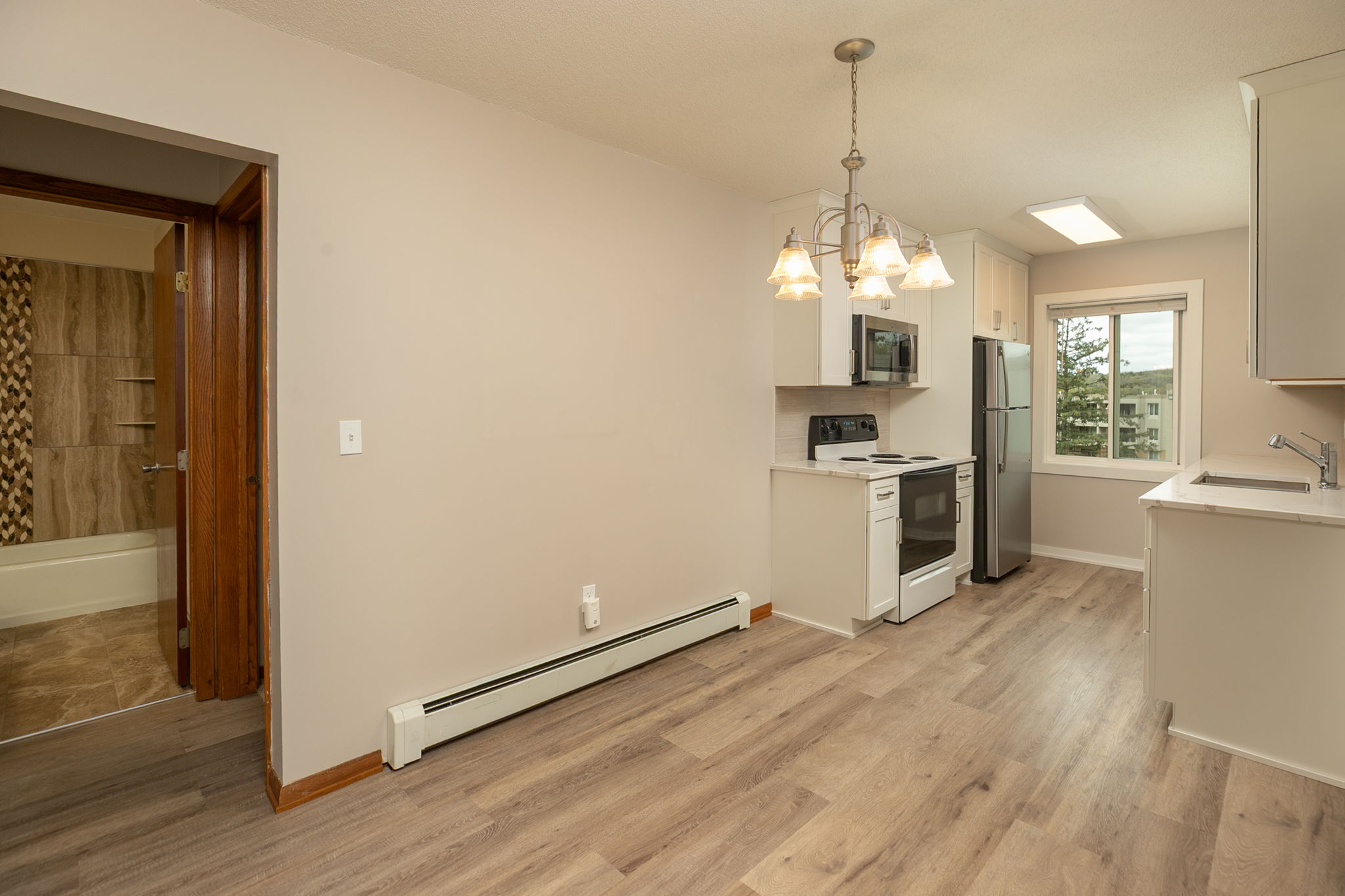 09-Dining Room