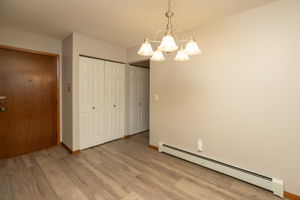 08-Dining Room