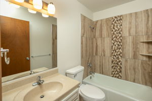 16-Bathroom