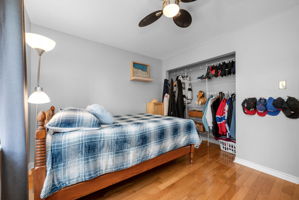  Photo 48