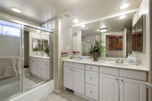 Bathroom 3(2)