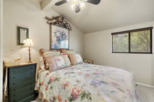 Bedroom 2(2)