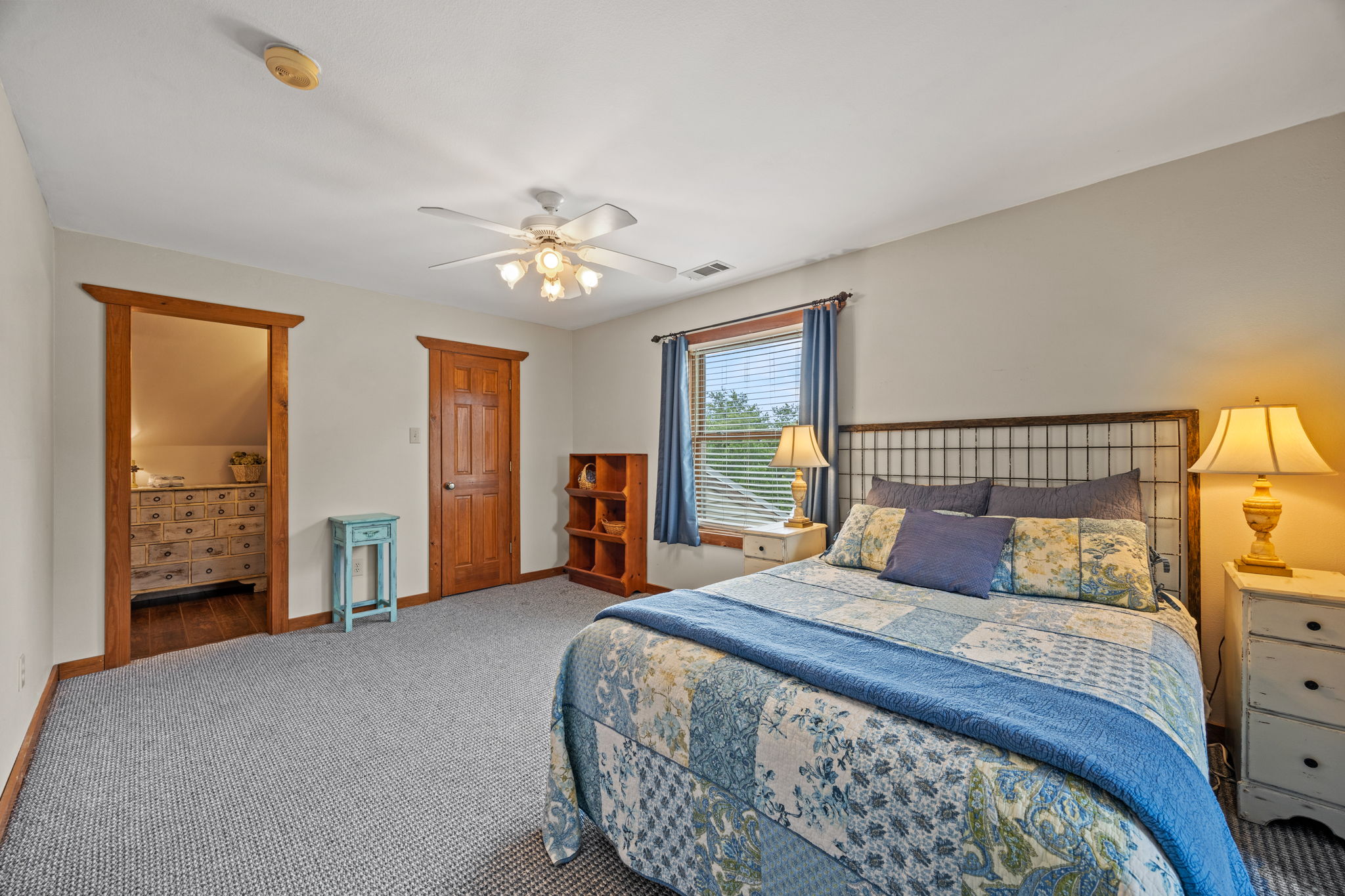 Queen bedroom with private vanity