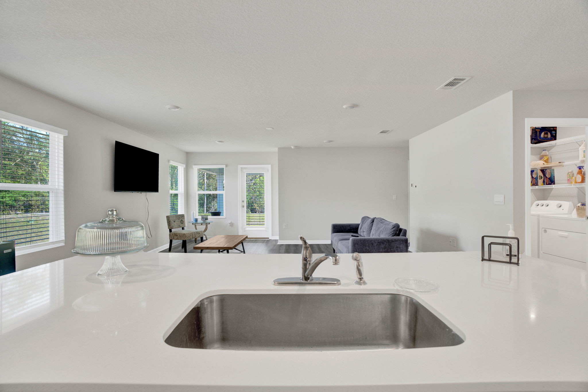 535 Mary Lou Way 11