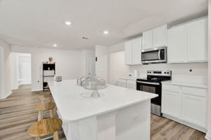 535 Mary Lou Way 9