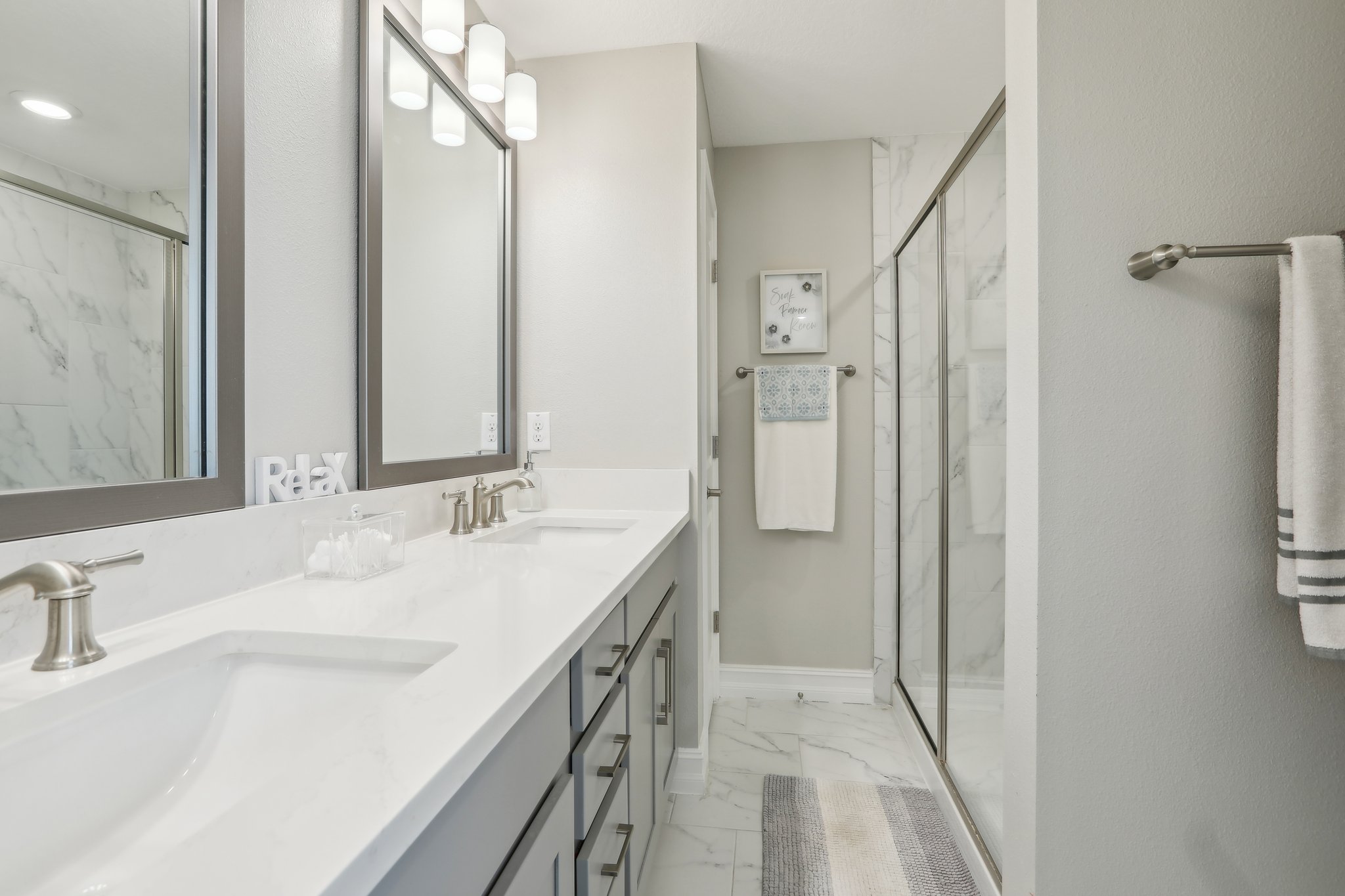 Bridge St unit 15-1104-033.jpg