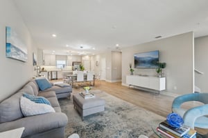 Bridge St unit 15-1104-011.jpg