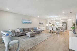Bridge St unit 15-1104-012.jpg