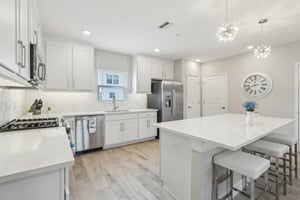 Bridge St unit 15-1104-017.jpg