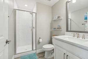 Bridge St unit 15-1104-019.jpg