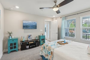 Bridge St unit 15-1104-021.jpg