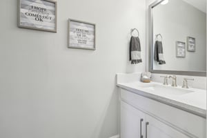 Bridge St unit 15-1104-022.jpg