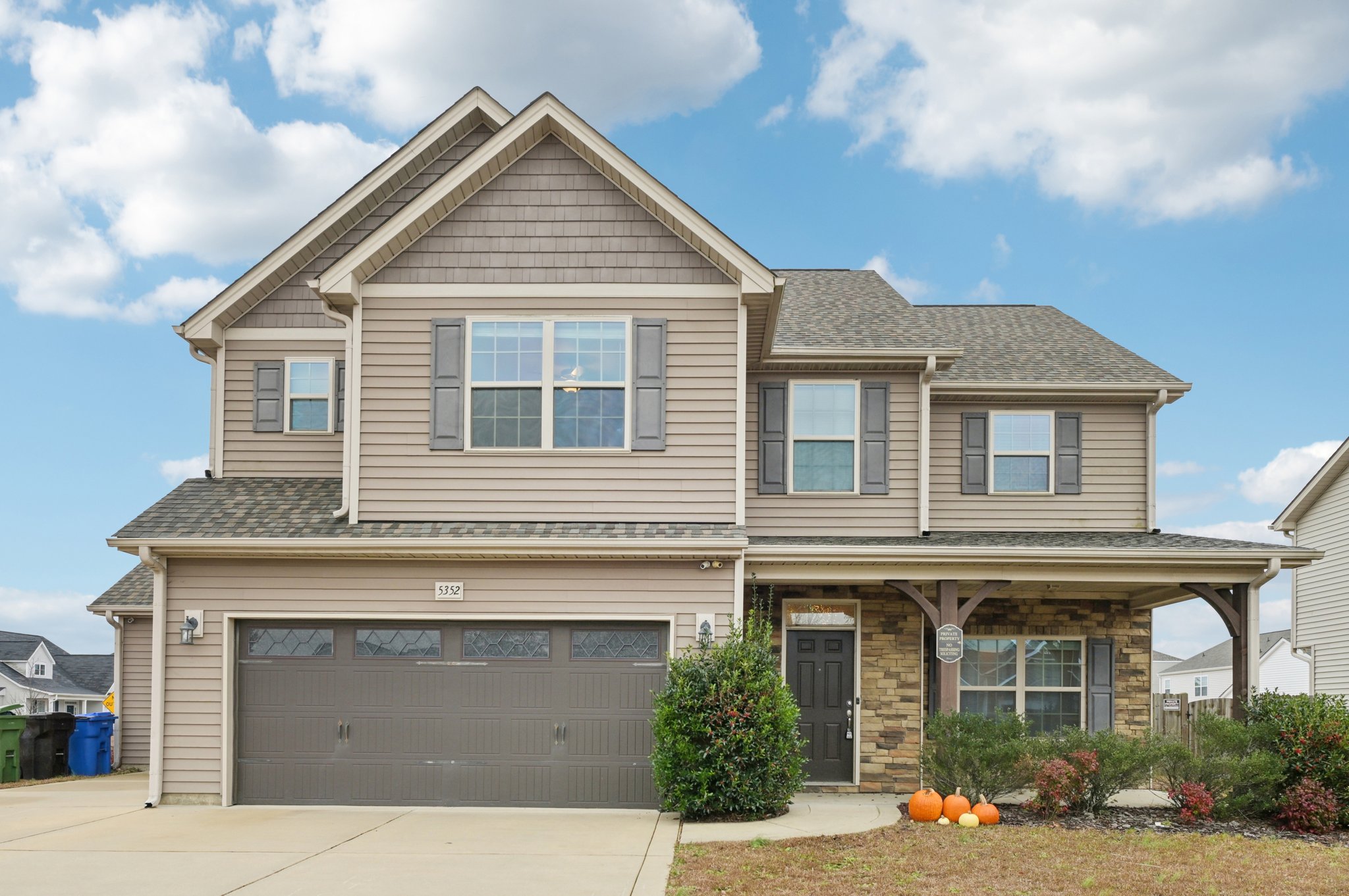 Nessee St-S0912-001.jpg