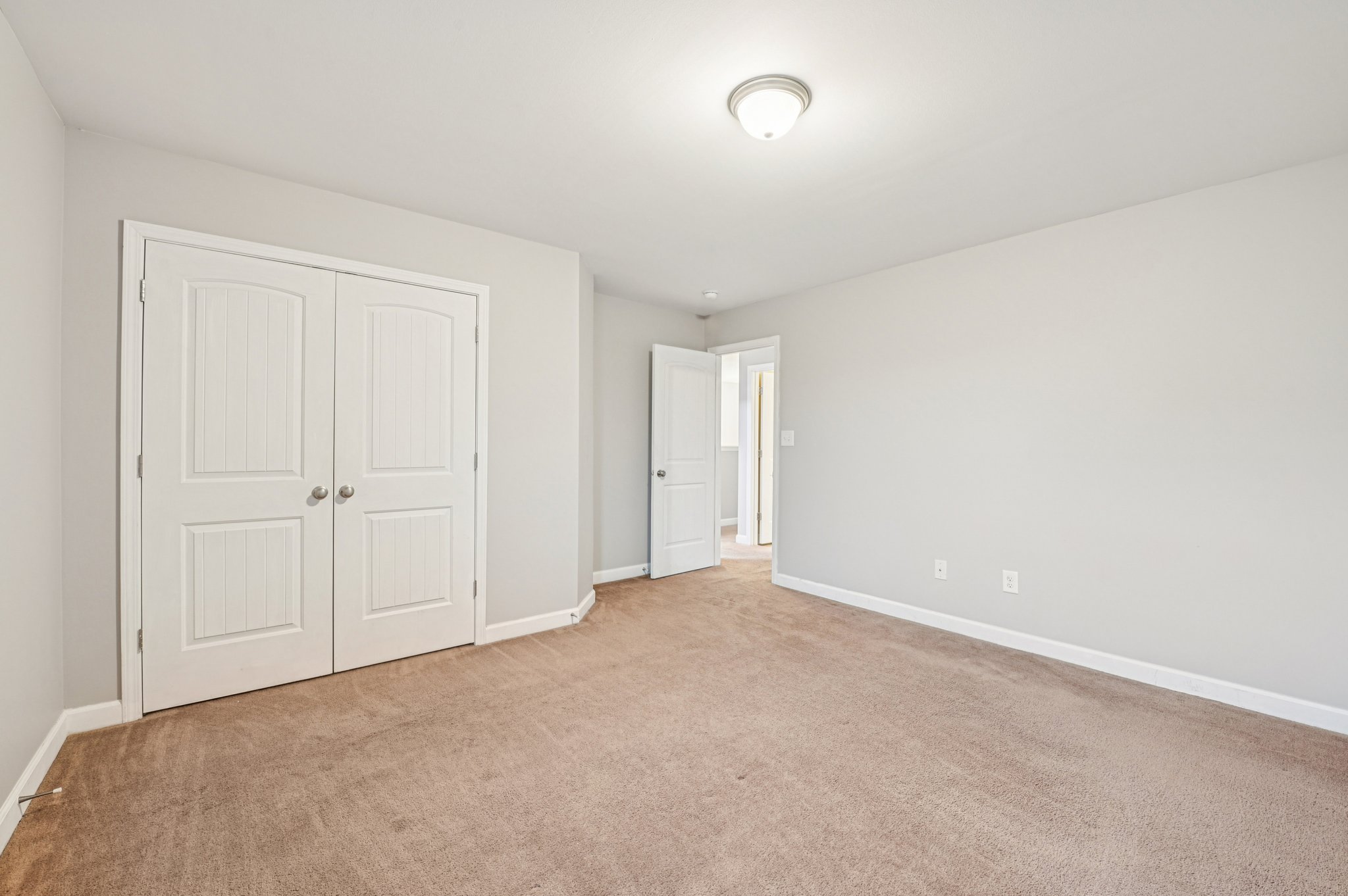 Nessee St-S0912-030.jpg