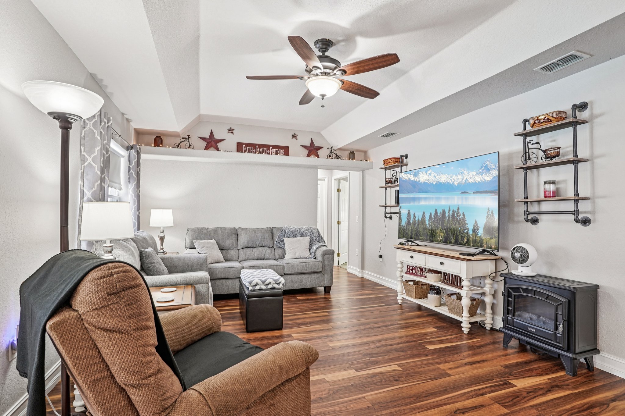 County Road 125-S2103-012.jpg