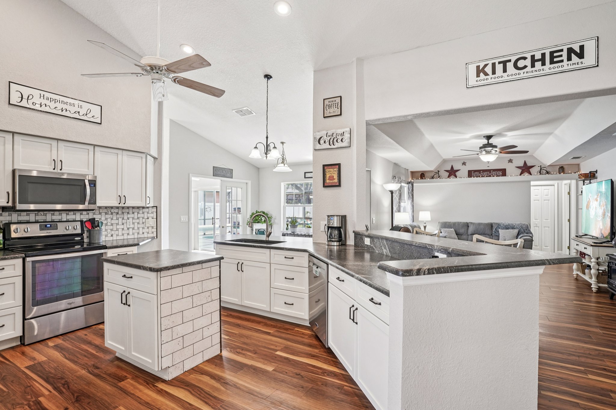 County Road 125-S2103-018.jpg