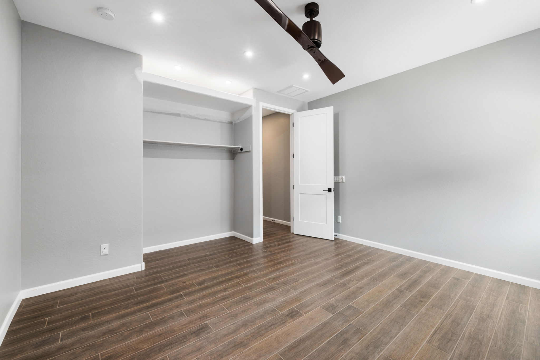 Bedroom 2 (2)