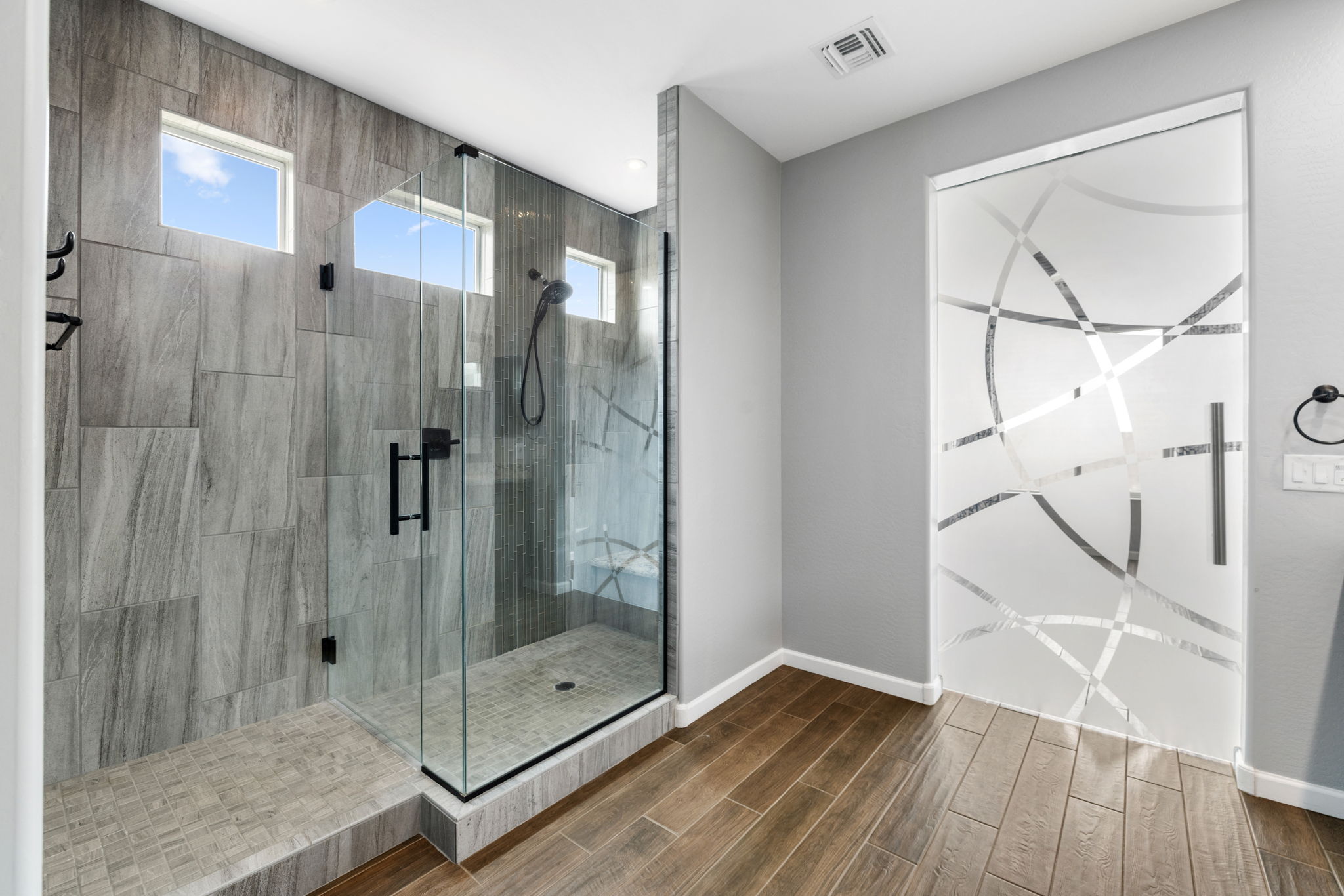 Primary Bathroom (2)