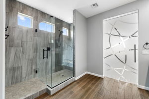 Primary Bathroom (2)