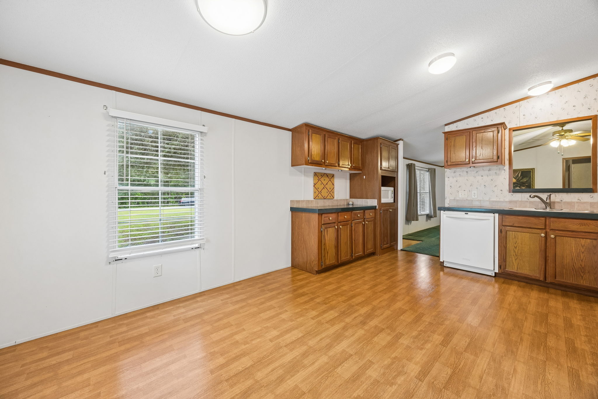Dining Room/Kitchen
