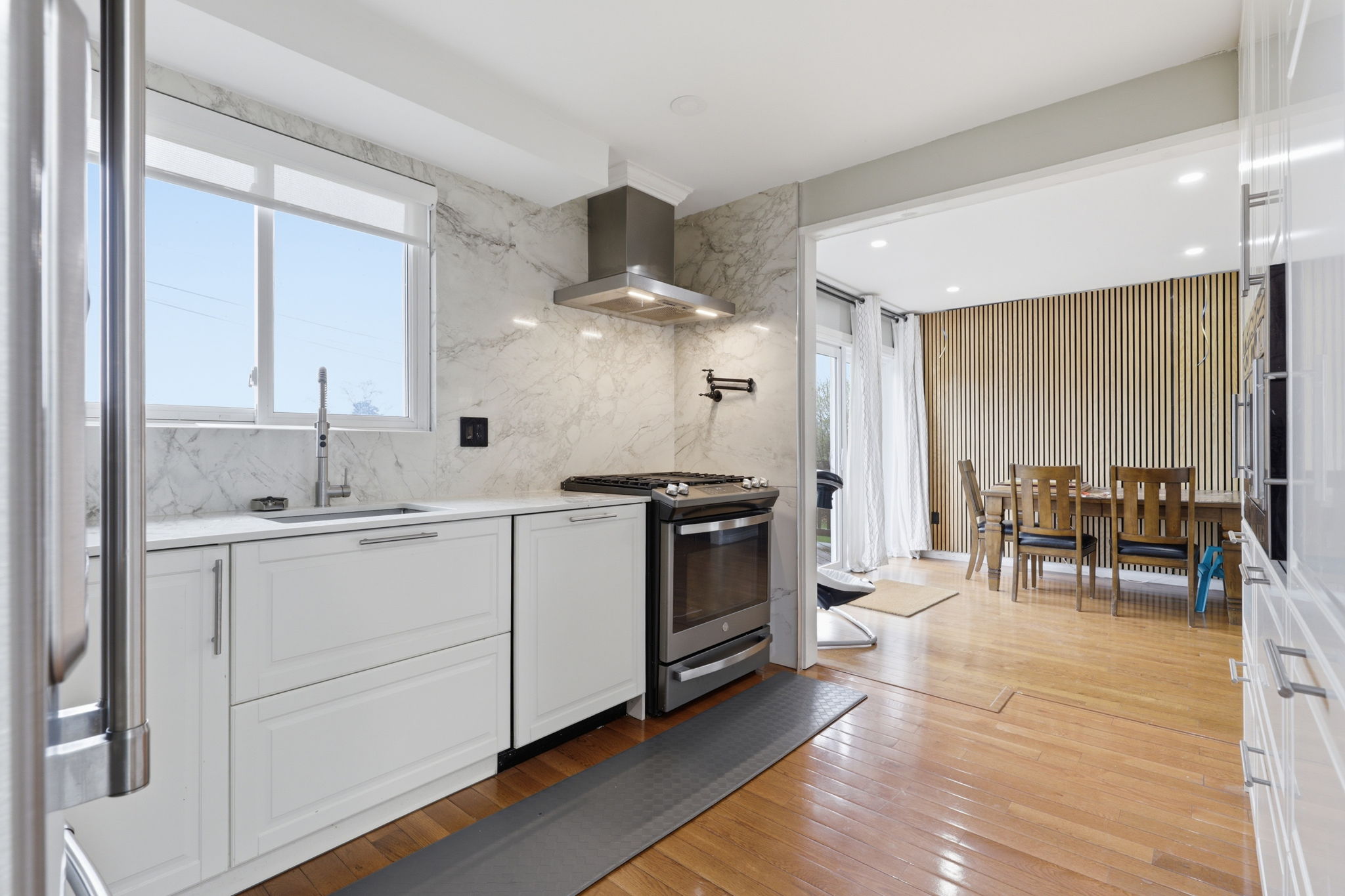 Property in Oshawa — delivered property photograph 8