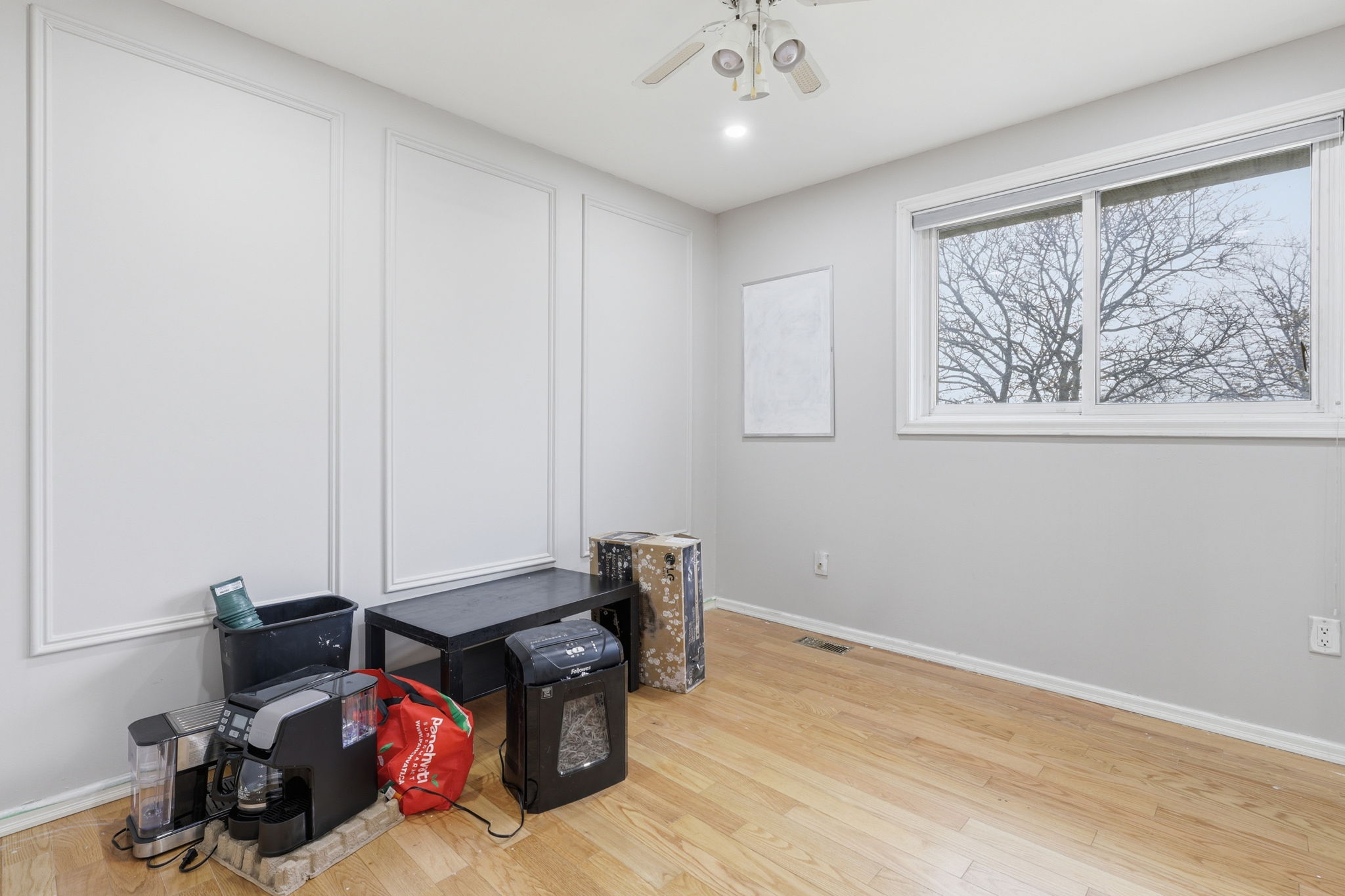Property in Oshawa — delivered property photograph 10