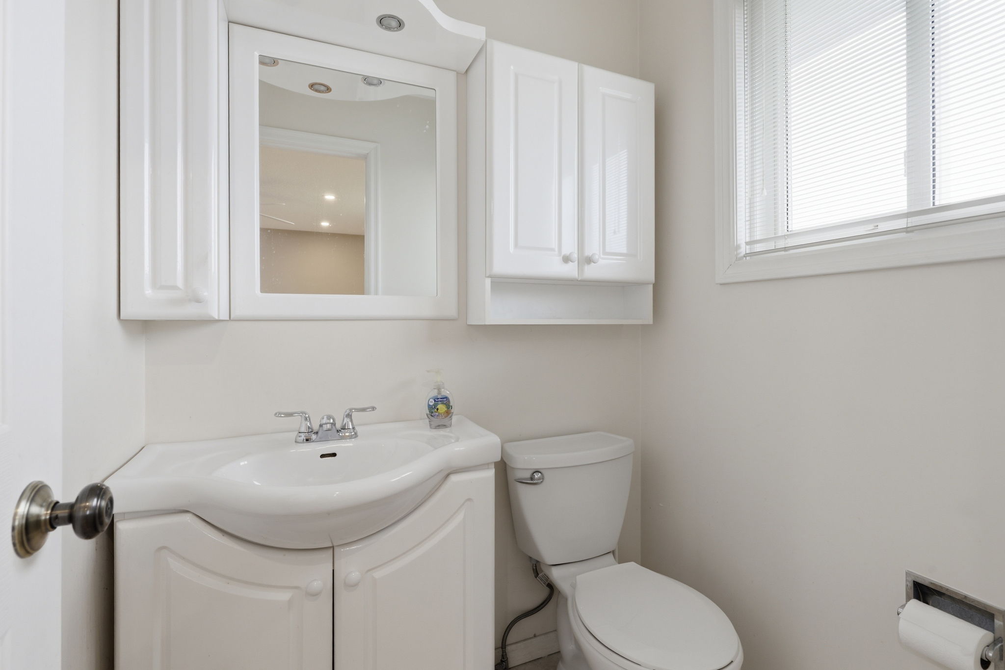 Property in Oshawa — delivered property photograph 16