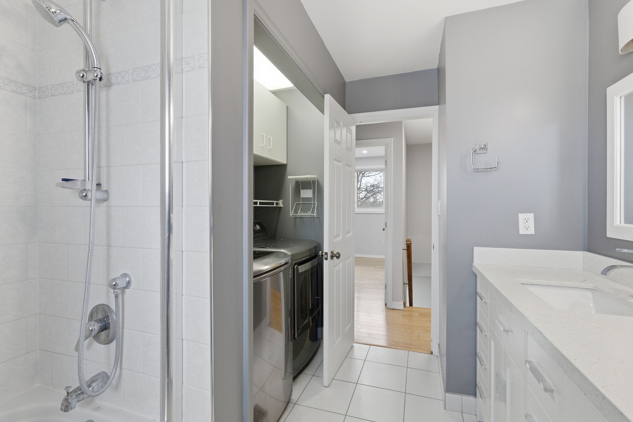 Property in Oshawa — delivered property photograph 18