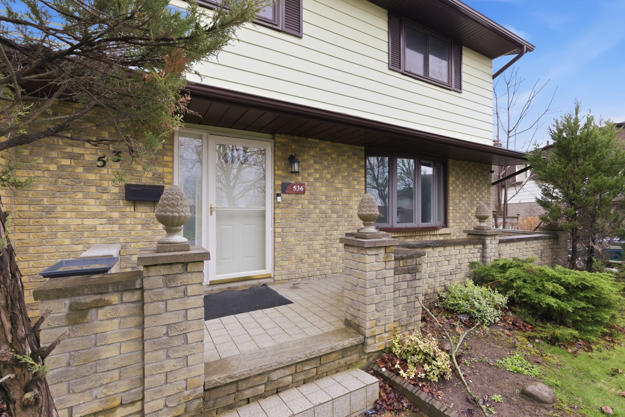 Property in Oshawa — delivered property photograph 26