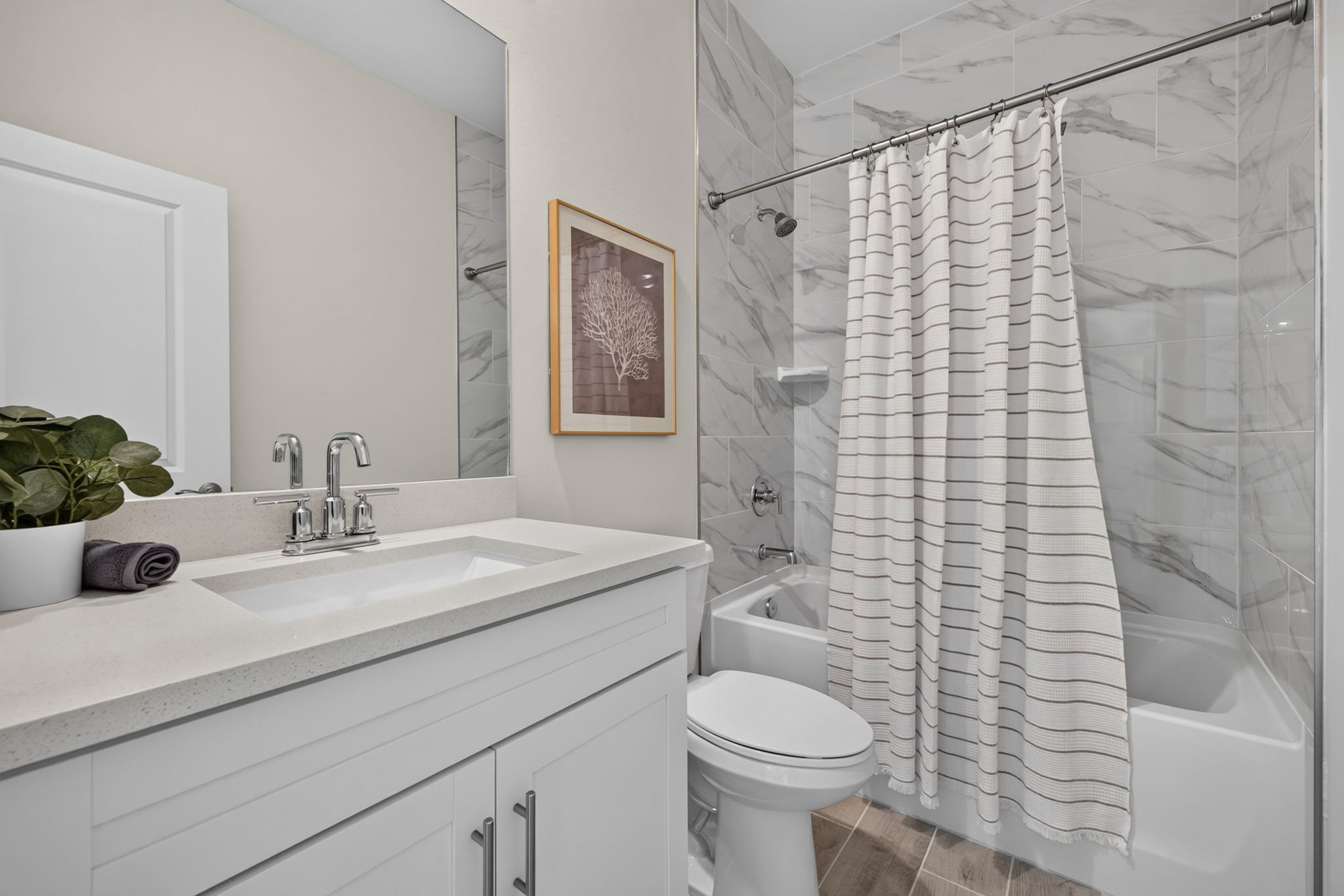 Guest Bathroom 2