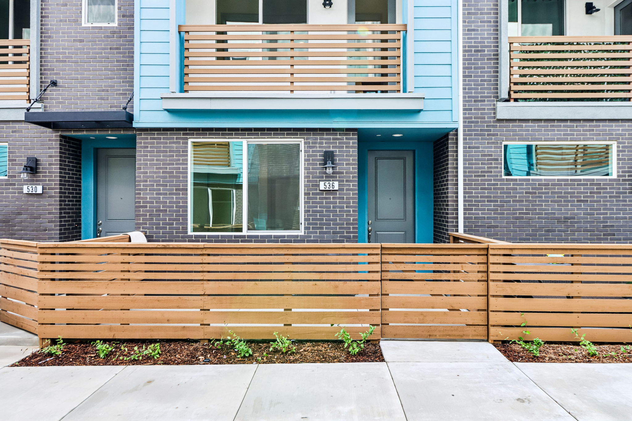 536 Sandstone Ct-002
