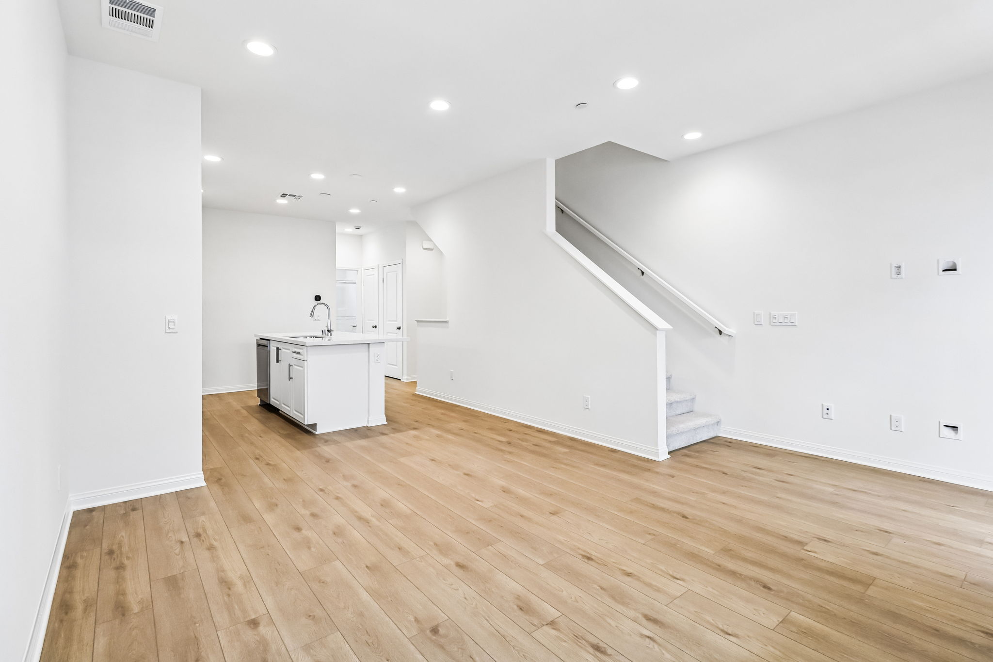 536 Sandstone Ct-007