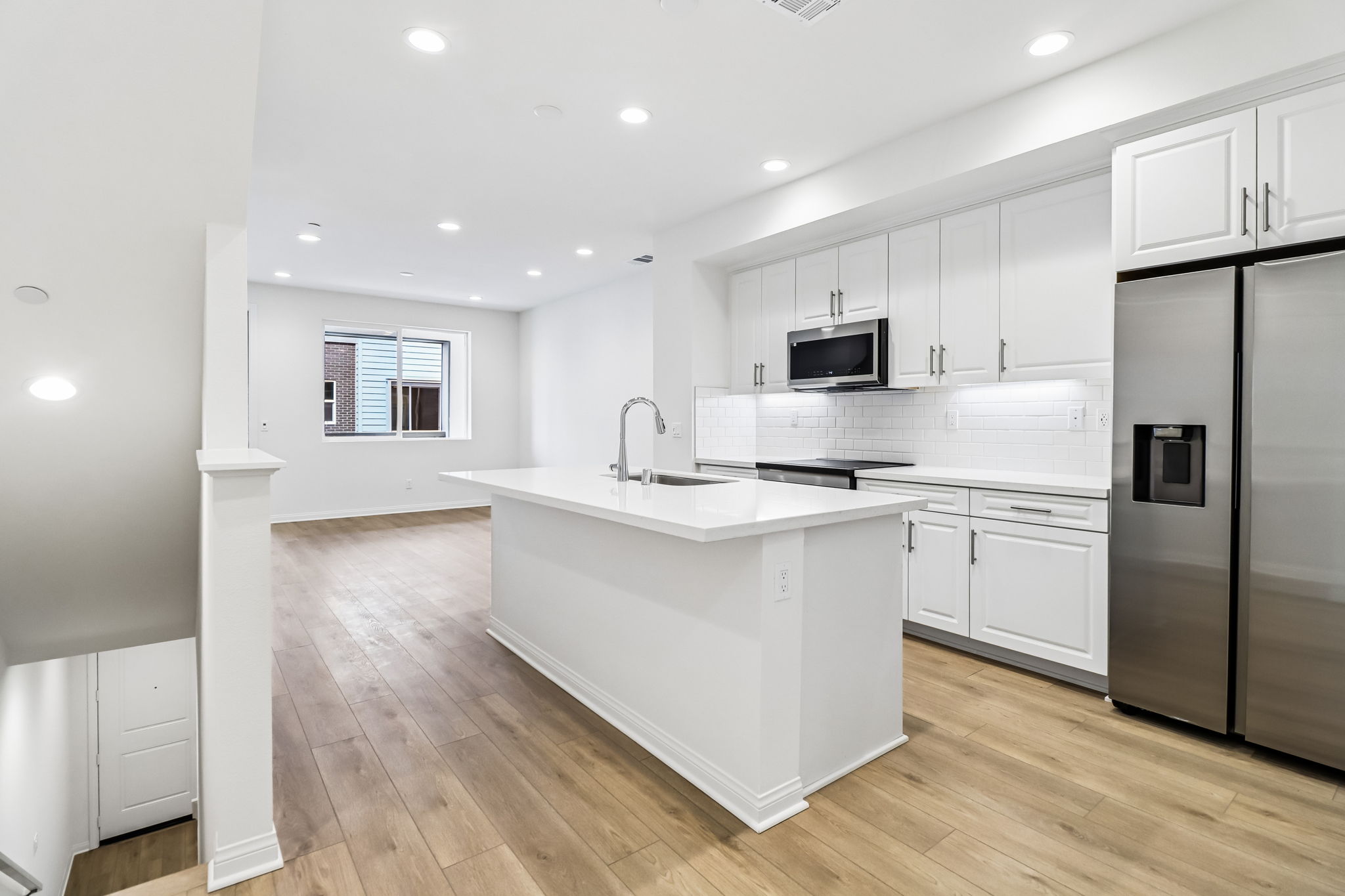536 Sandstone Ct-011